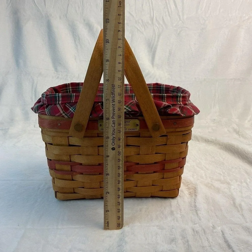 1992 Longaberger Season's Greetings Basket Christmas Plaid Liner Holiday Decor